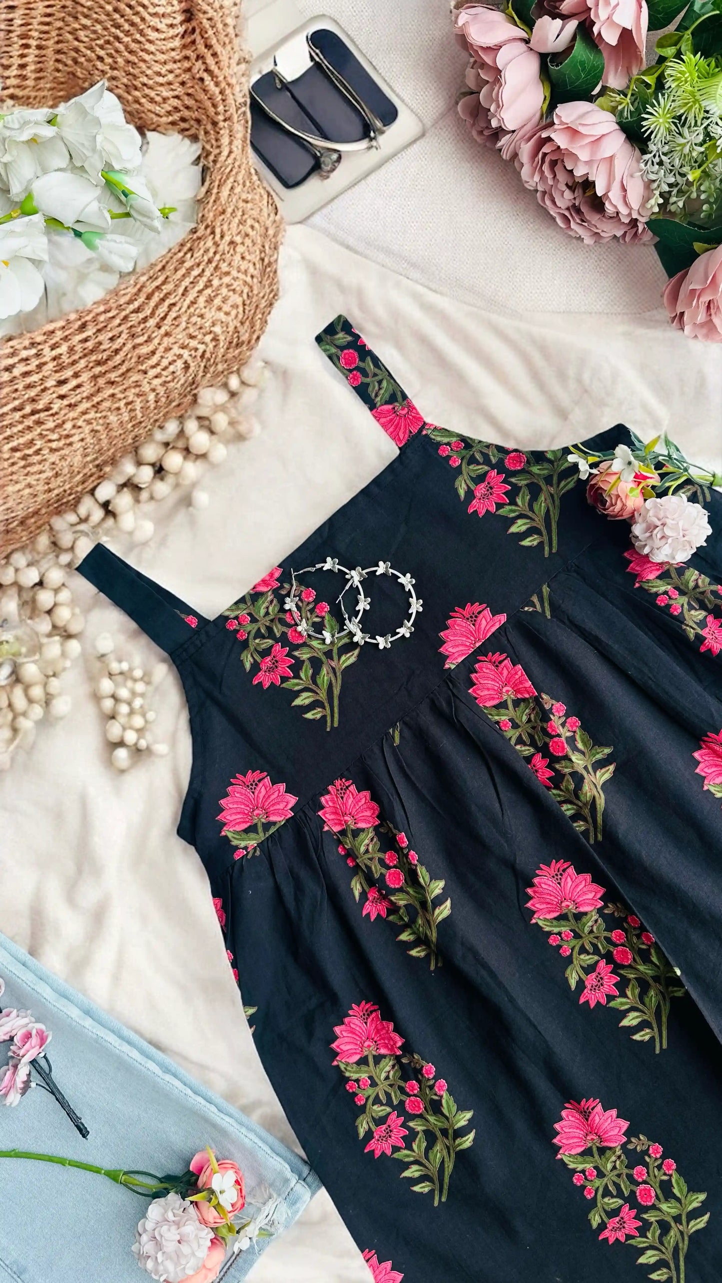 Pitch Block Floral Gulnaz Short Kurta
