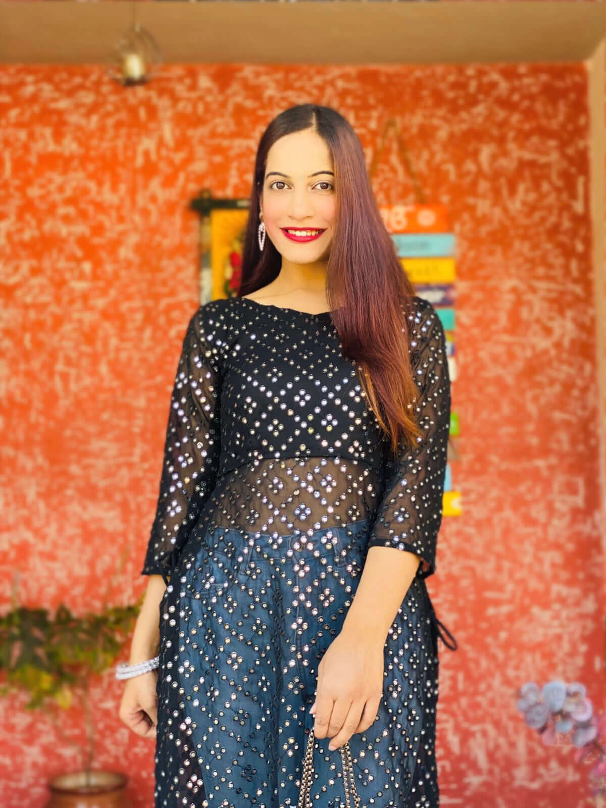 Black Beauty Mirror Gulnaz Kurta