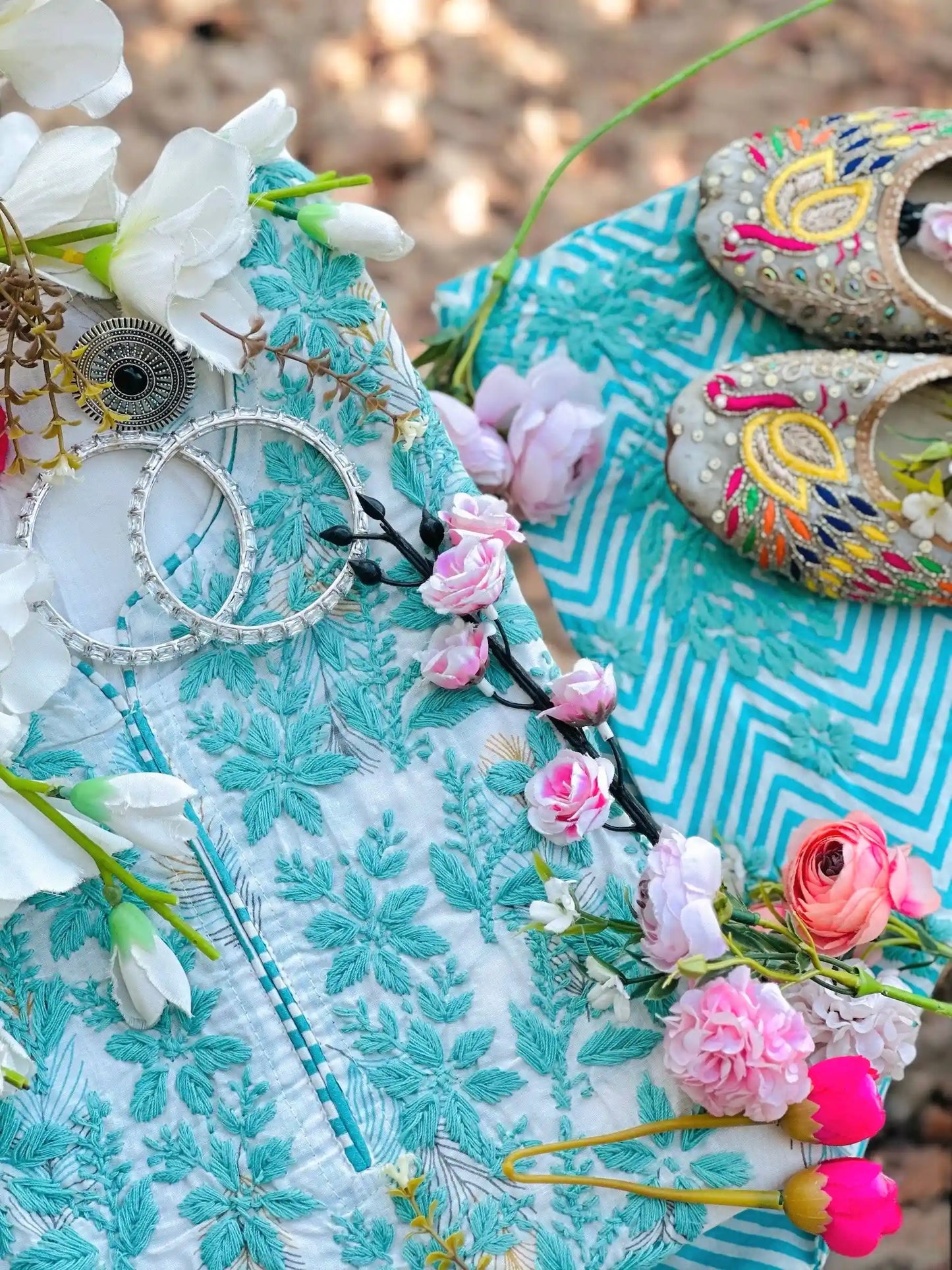 Mahimaβs Meher Mulmul Chikankari Set