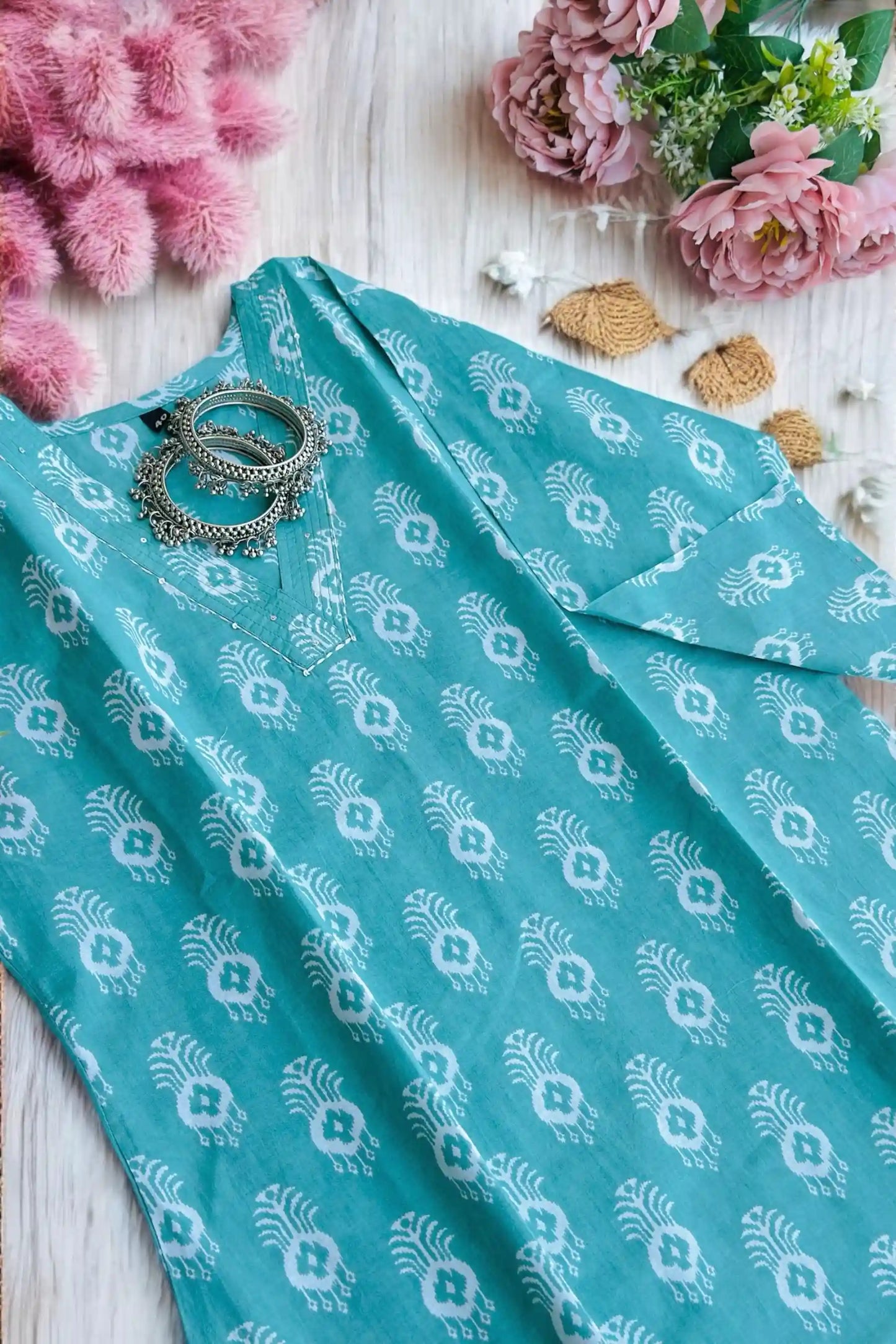 Blush Block Mul Budget Kurta