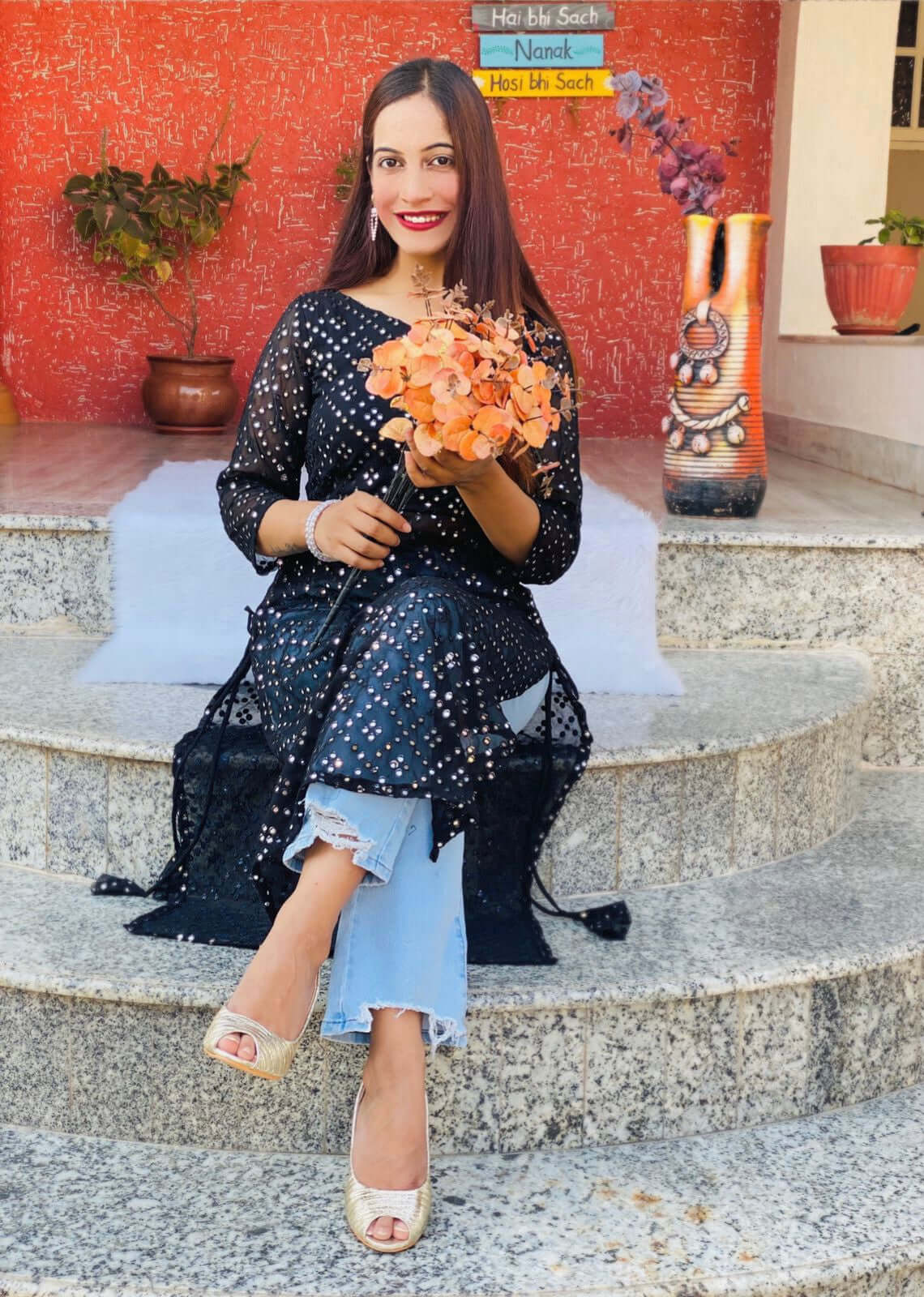 Black Beauty Mirror Gulnaz Kurta