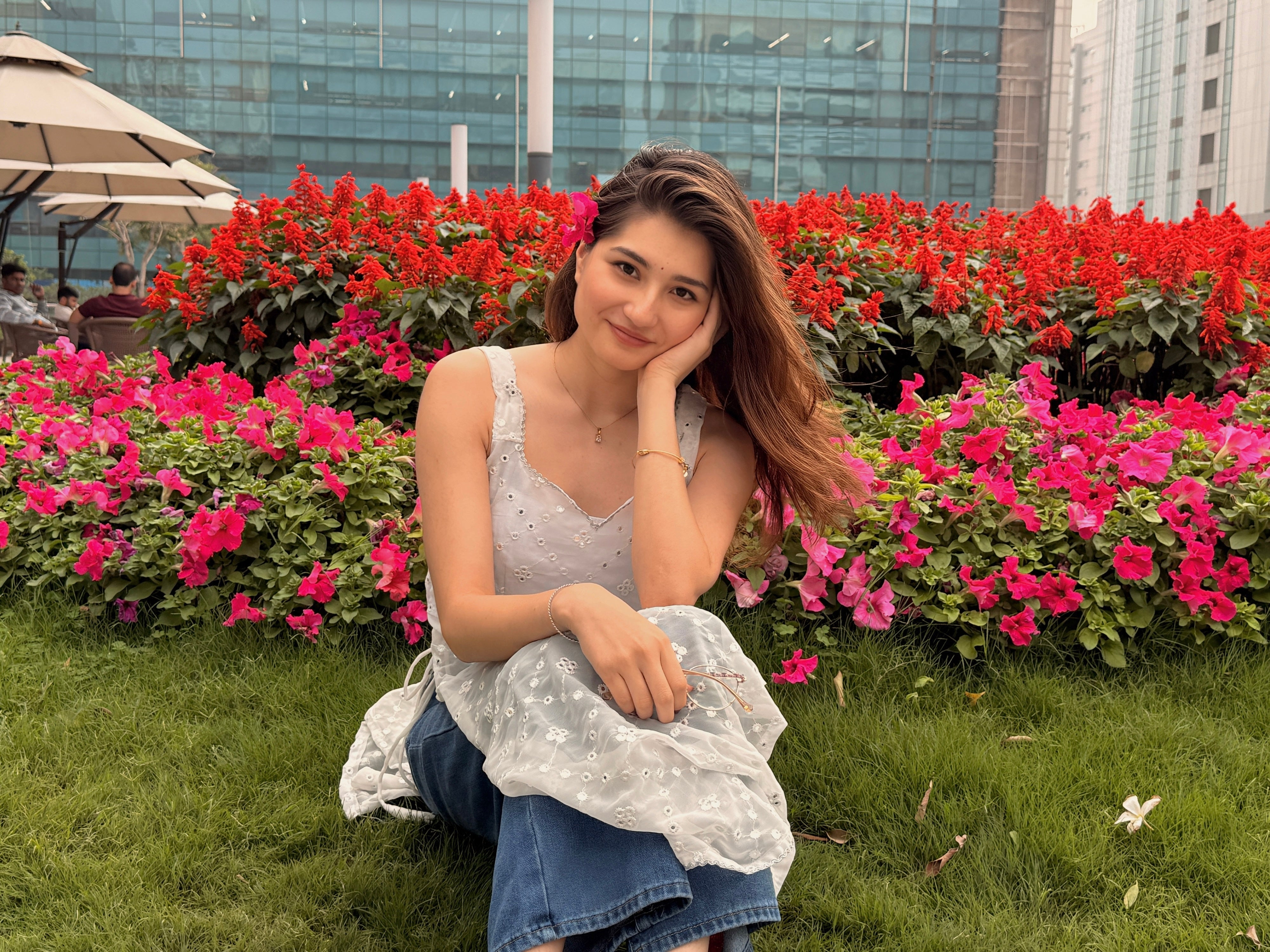 Himani’s White Chikankari Mirror Kurta