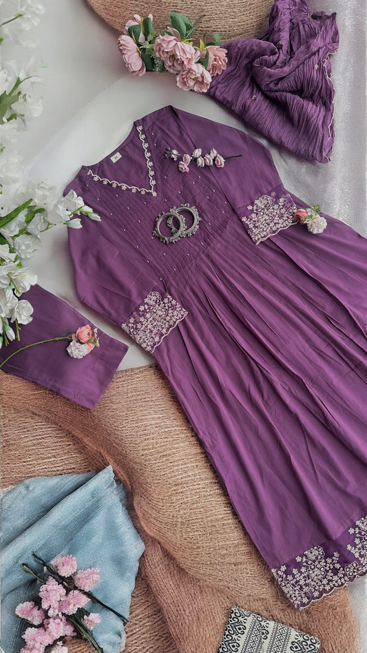 Elegant Purple Embroidered Kurta Set