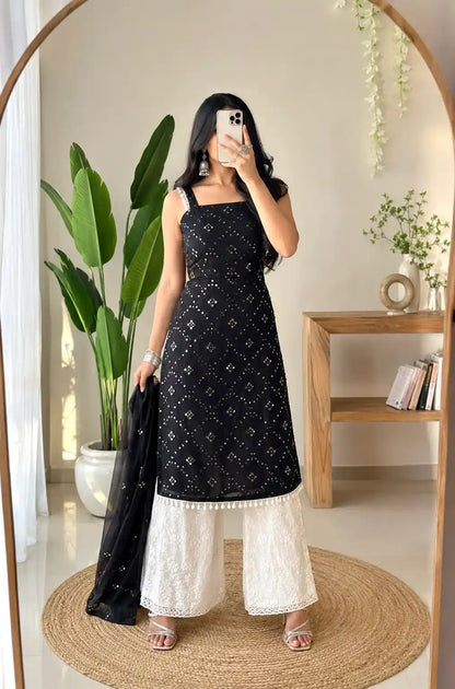 Muskan’s Mirror Embroidered Gulnaz Kurta