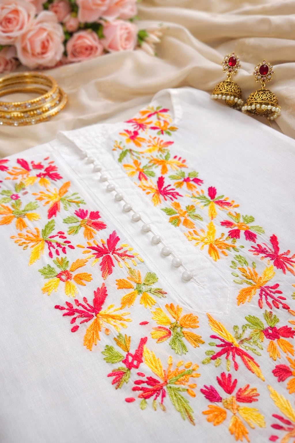 White Floral Chikan Embroidered Kurta