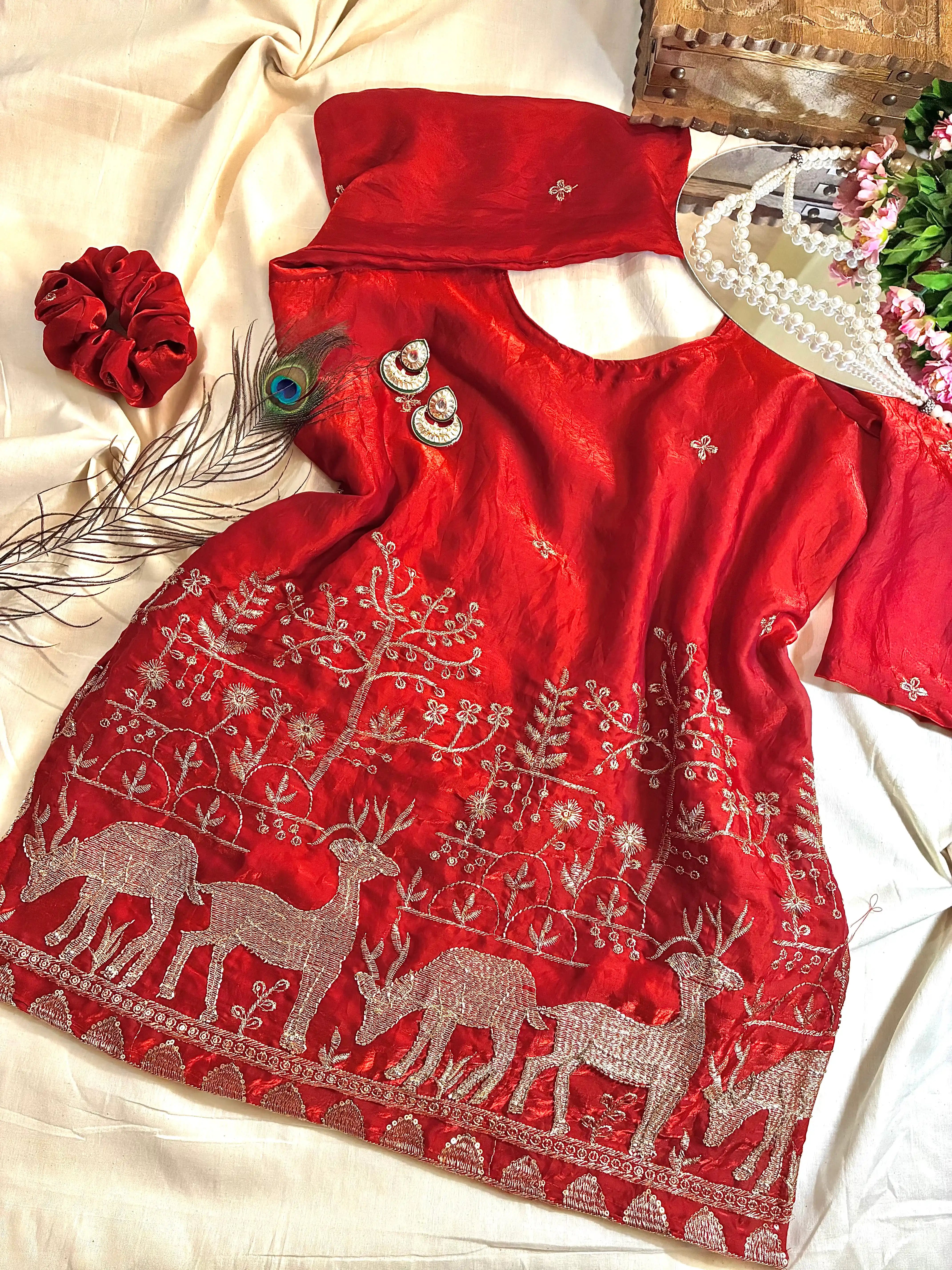 Scarlet Embroidered Motif Gulnaz Kurta