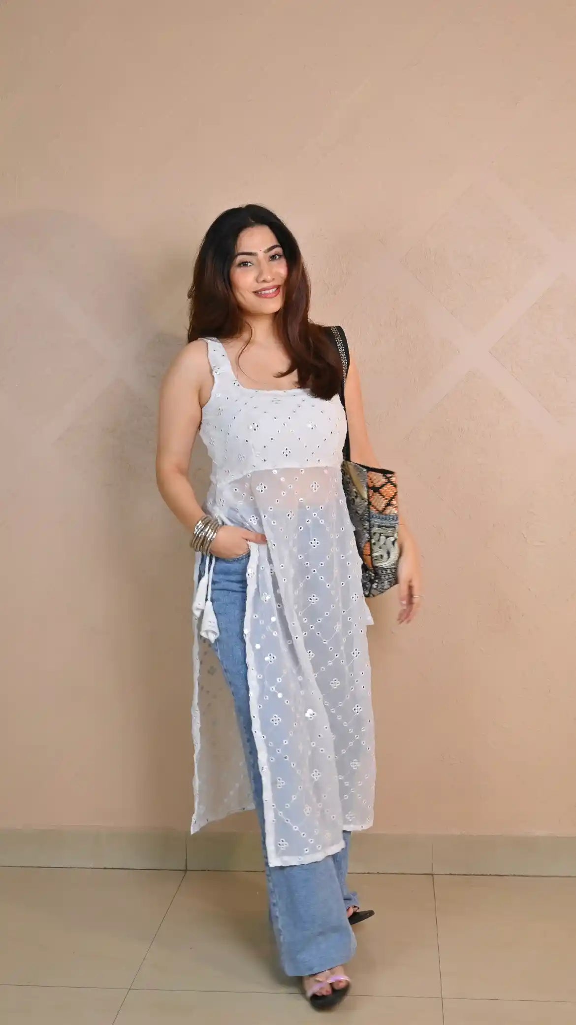 Anishka’s White Mirror Gulnaz Kurta