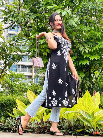 Noor Noir Chikankari Kurta