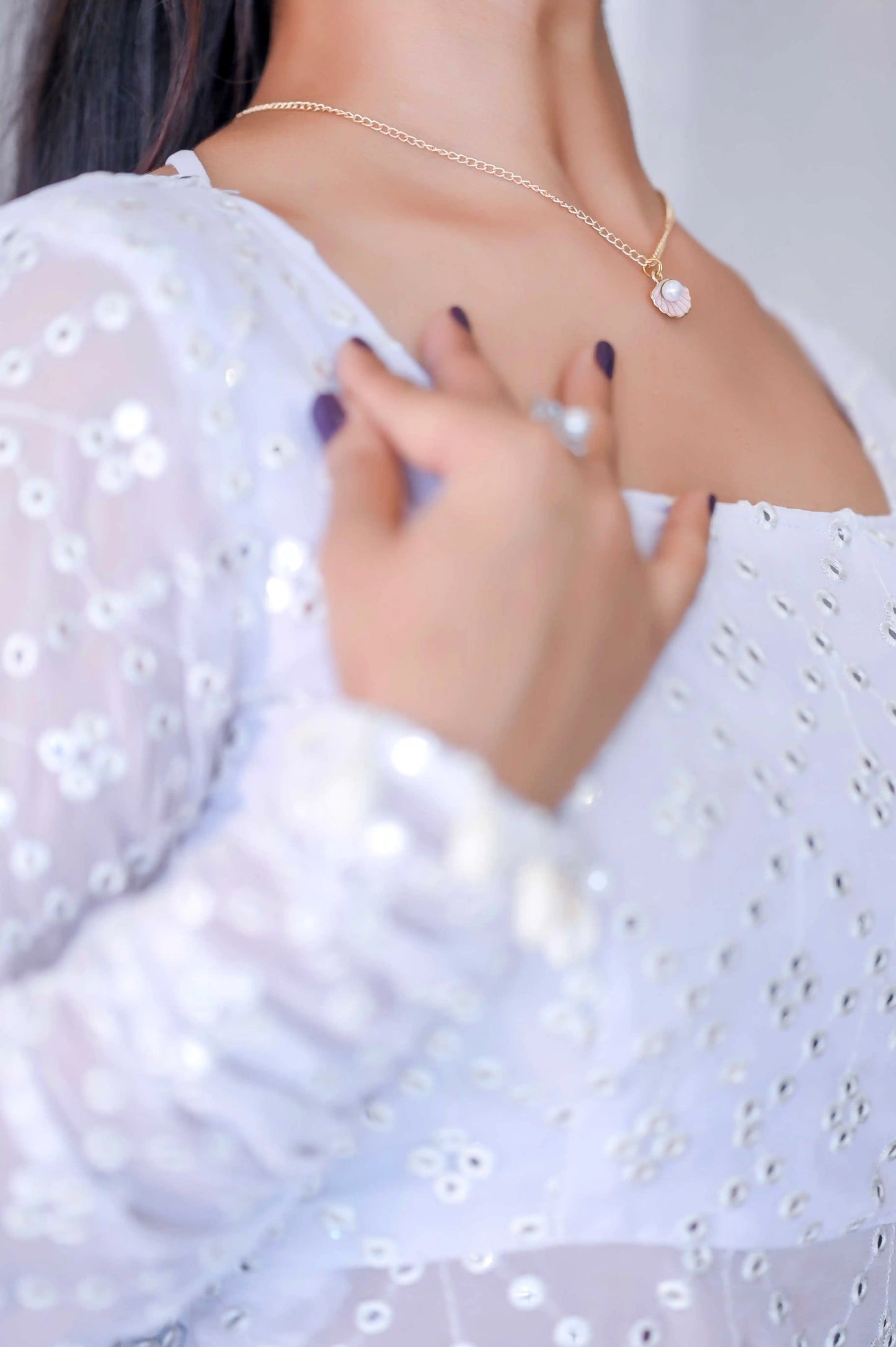 Rosy White Dori Gulnaz Embroidered Kurta