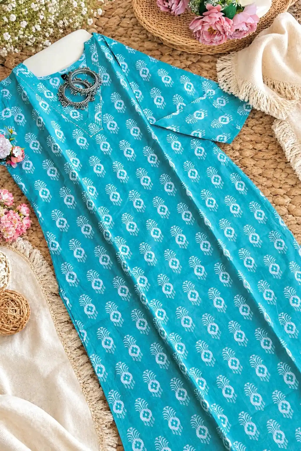 Blush Block Mul Budget Kurta