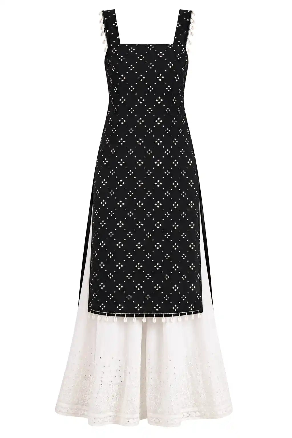 Prajyoti’s Black Embroidered Gulnaz Kurta