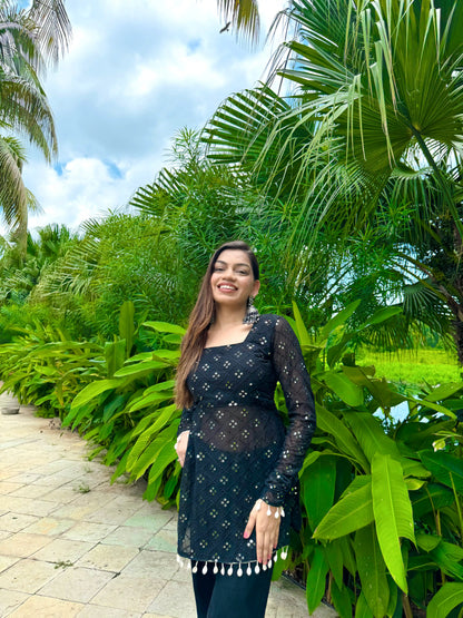 Black Chic Gulnaz Dori Kurta