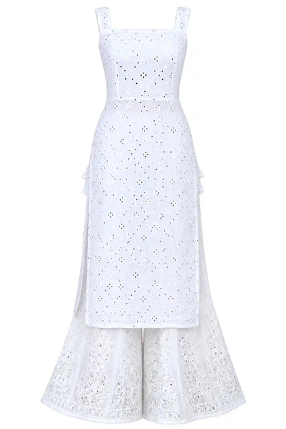 Santoshi’s White Embroidered Gulnaz Kurta