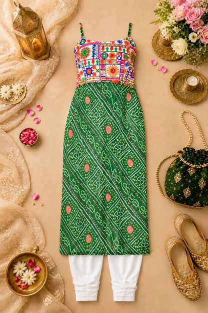 Gamti Green Gulnaz Embroidered Kurta