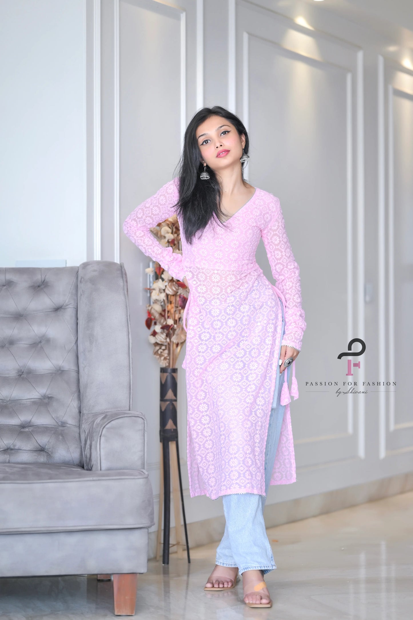 Vintage Pink Gulnaz Embroidered Kurta