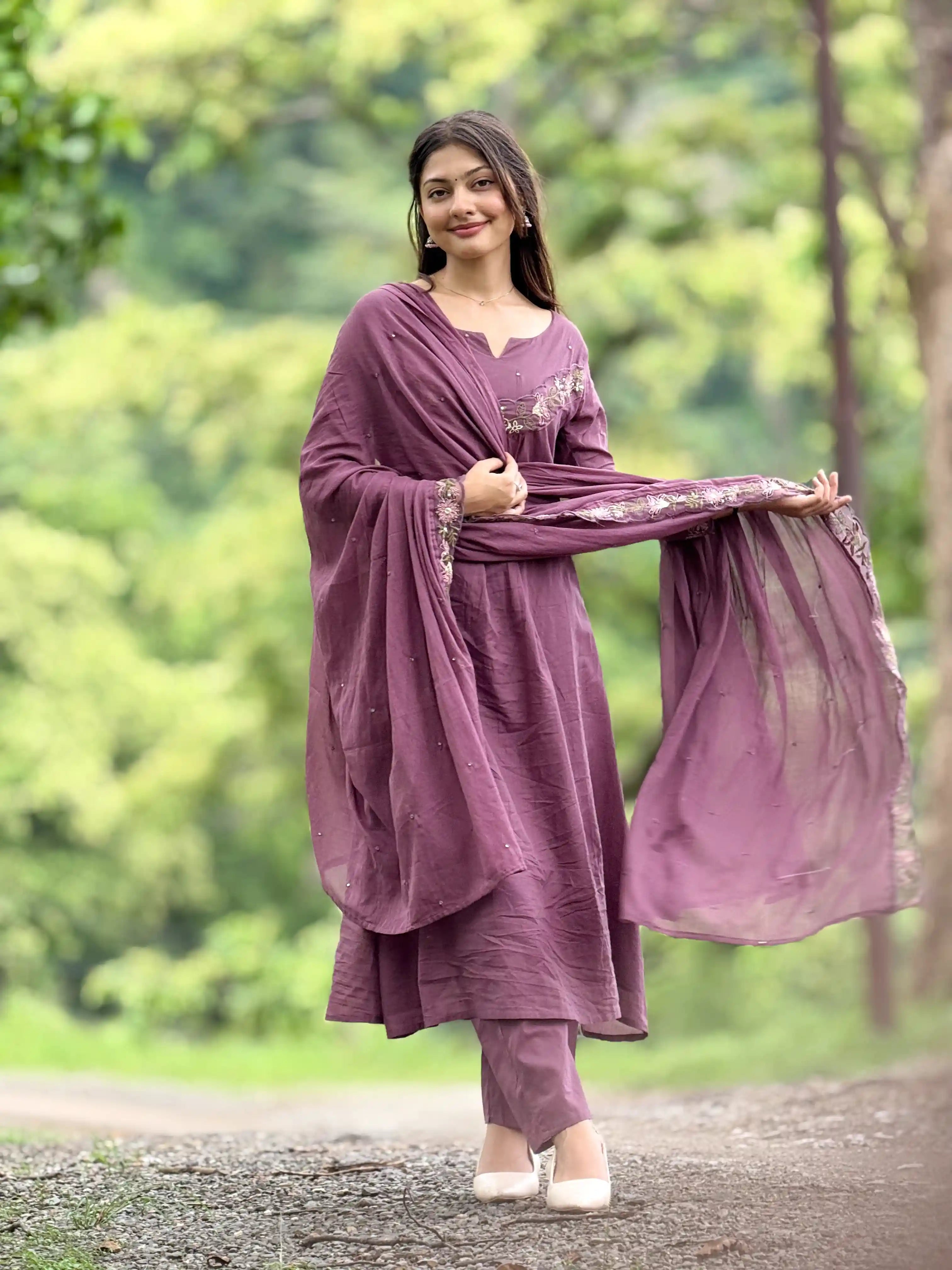 Gulbahaar Mauve Meher Suit Set