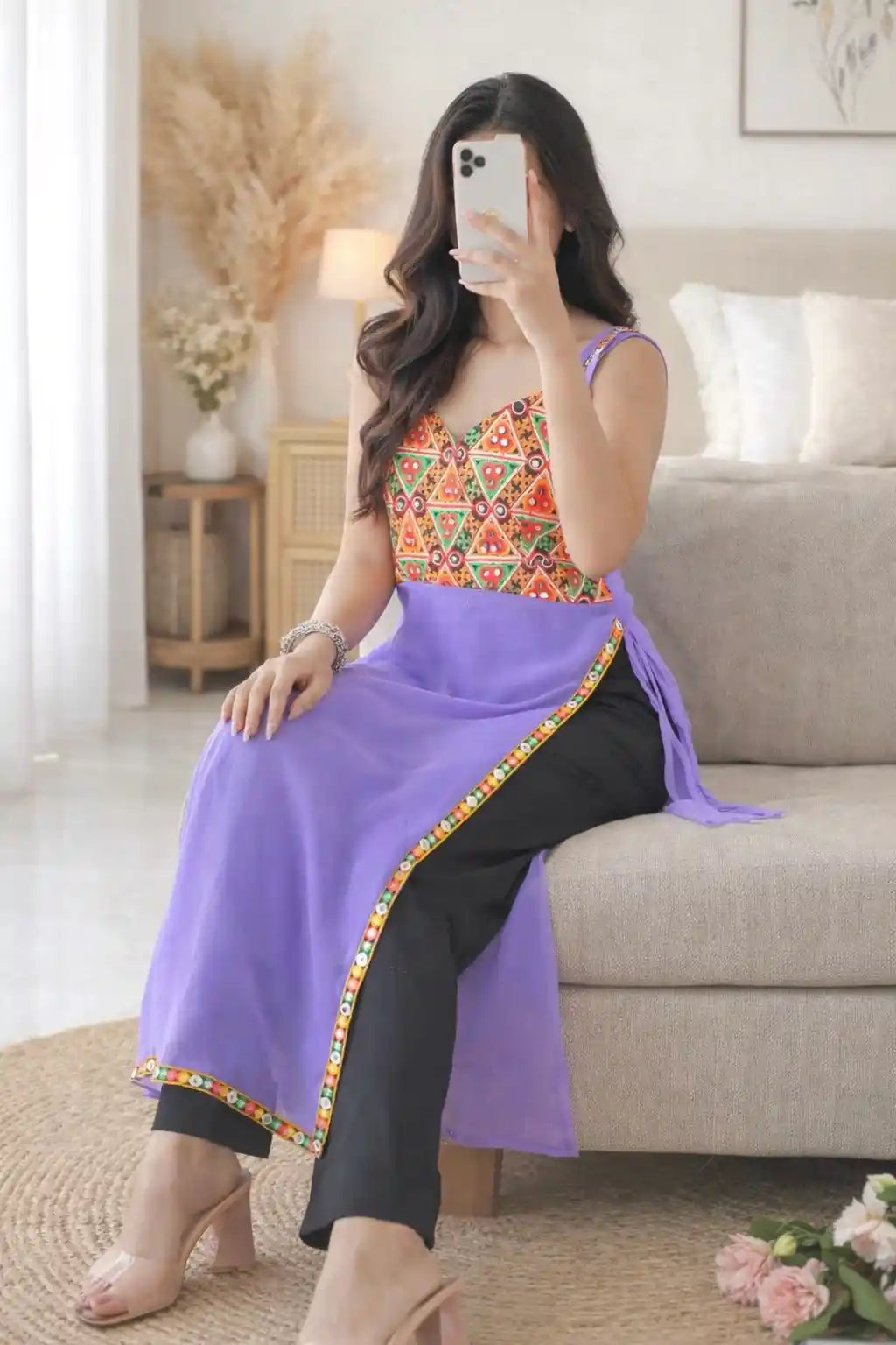 Rosy Lilac Gulnaz Embroidered Kurta