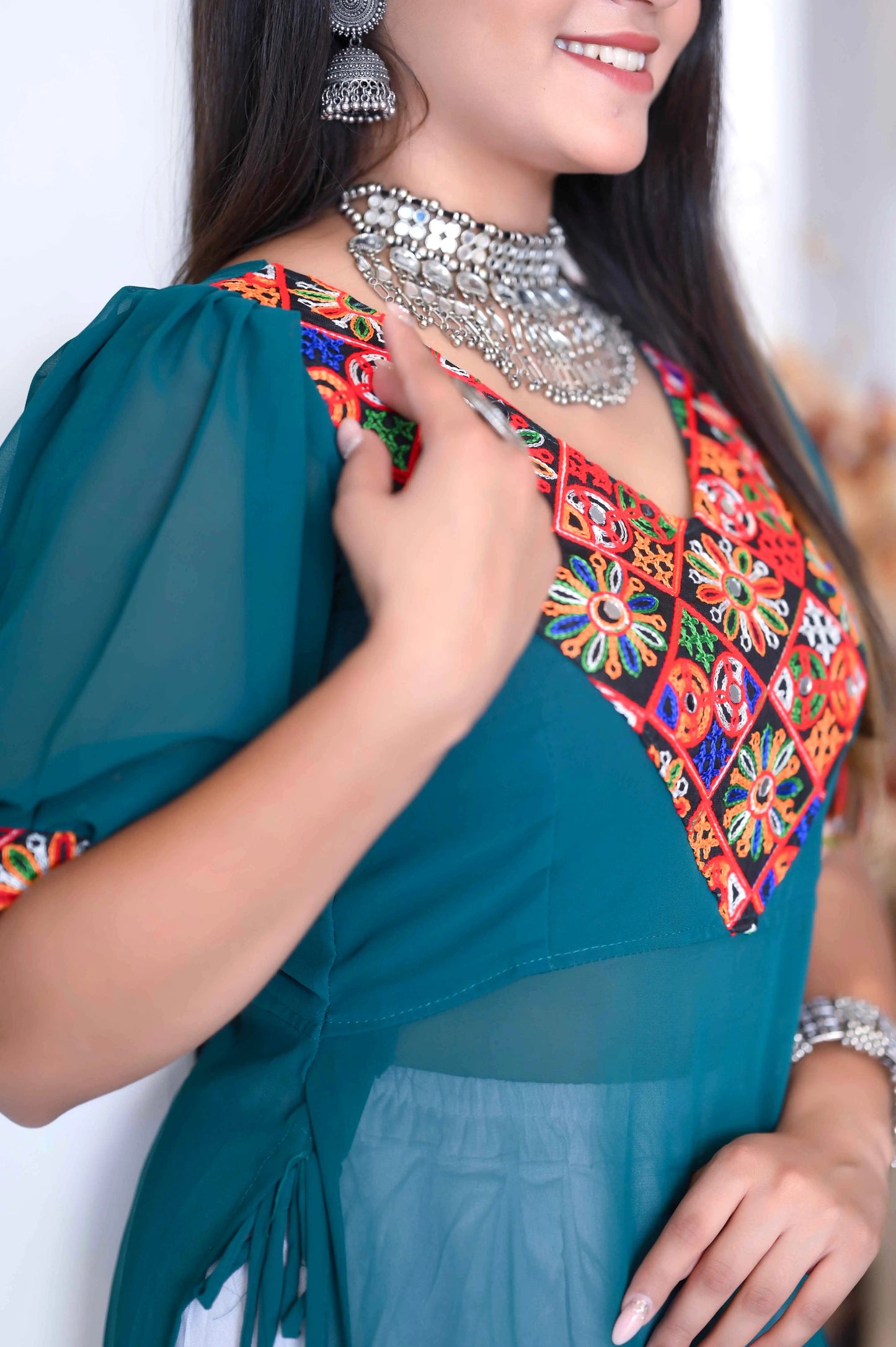 Khoobsurat Turquoise Gamti Gulnaz Kurta