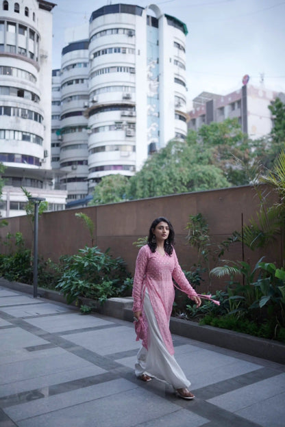 Jhanvi’s Blush Peach Gulnaz Kurta