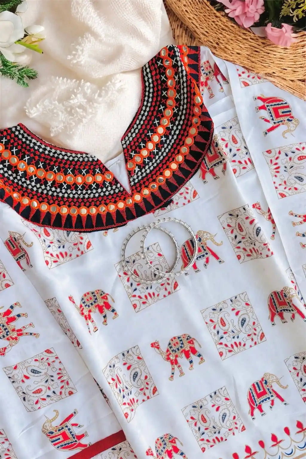 Gamti White Elephant Short Kurta