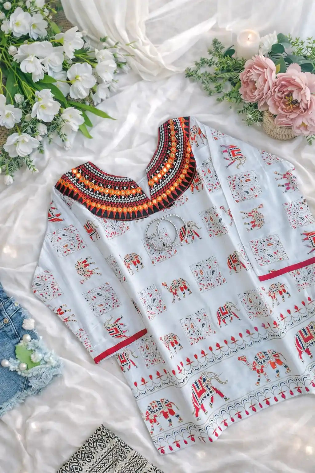 Gamti White Elephant Short Kurta