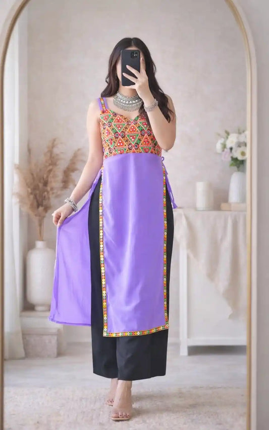 Rosy Lilac Gulnaz Embroidered Kurta