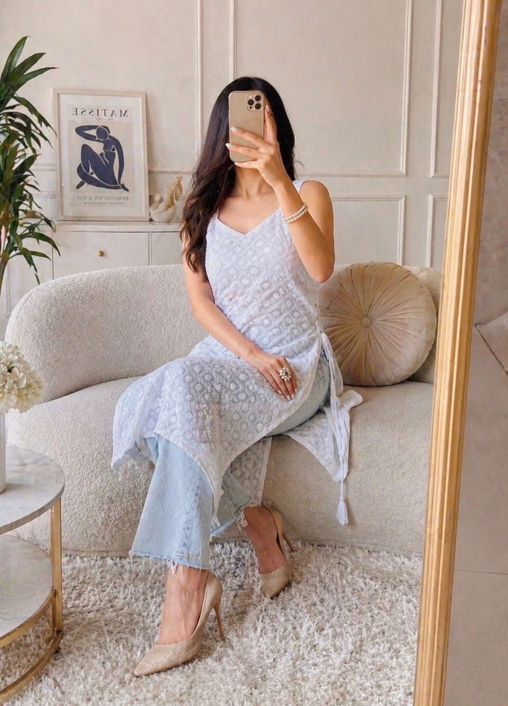 Nargis Embroidered Gulnaz Kurta