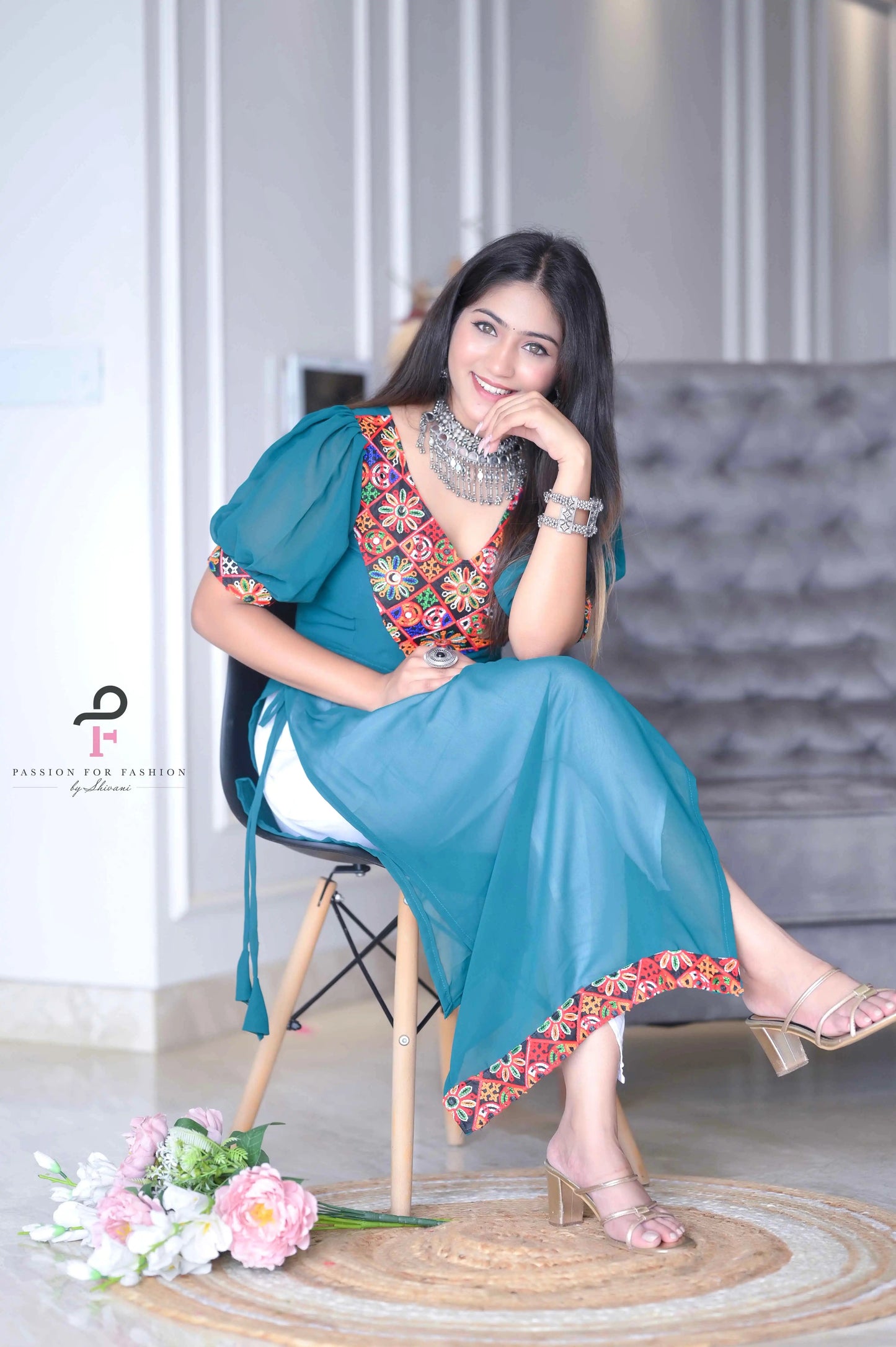 Khoobsurat Turquoise Gamti Gulnaz Kurta