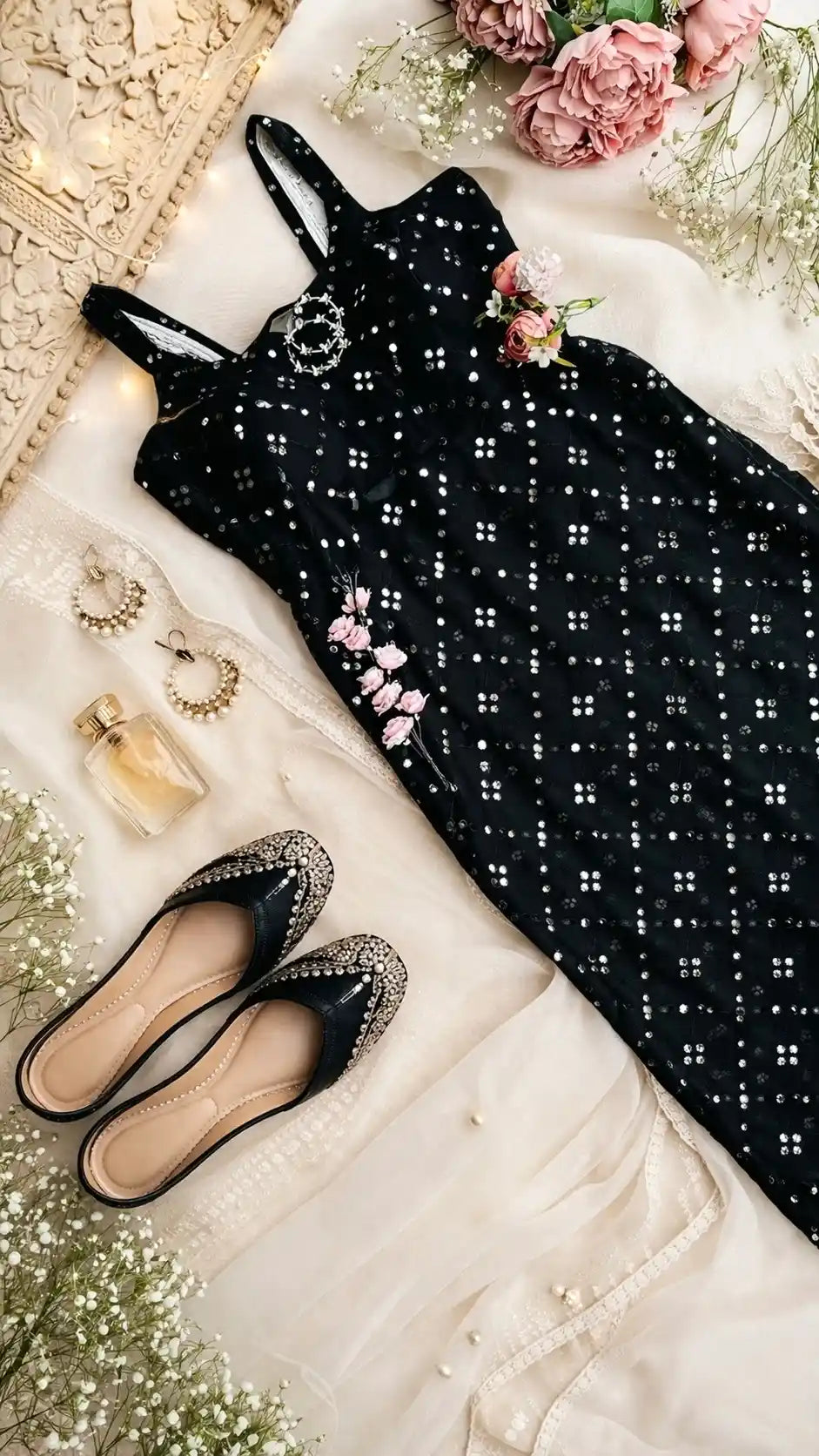Surabhi's Black Mirror Dori Gulnaz Kurta