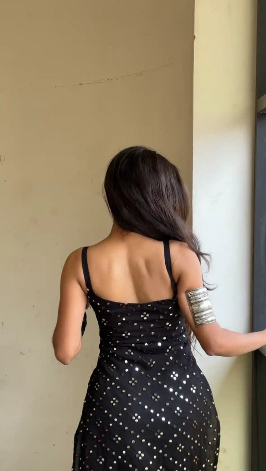 Pinal’s Black Mirror Gulnaz Kurta