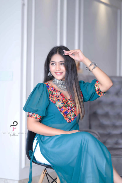 Khoobsurat Turquoise Gamti Gulnaz Kurta