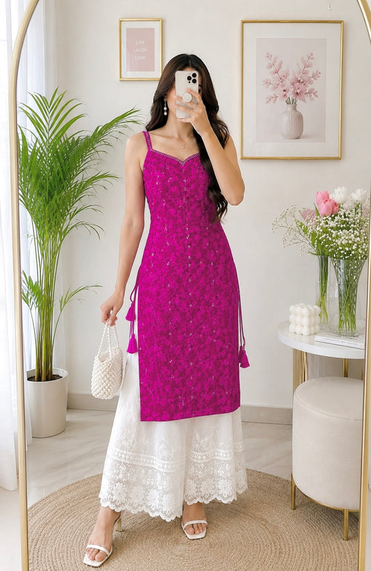 Gulnaz Fuchsia Embroidered Straight Kurta