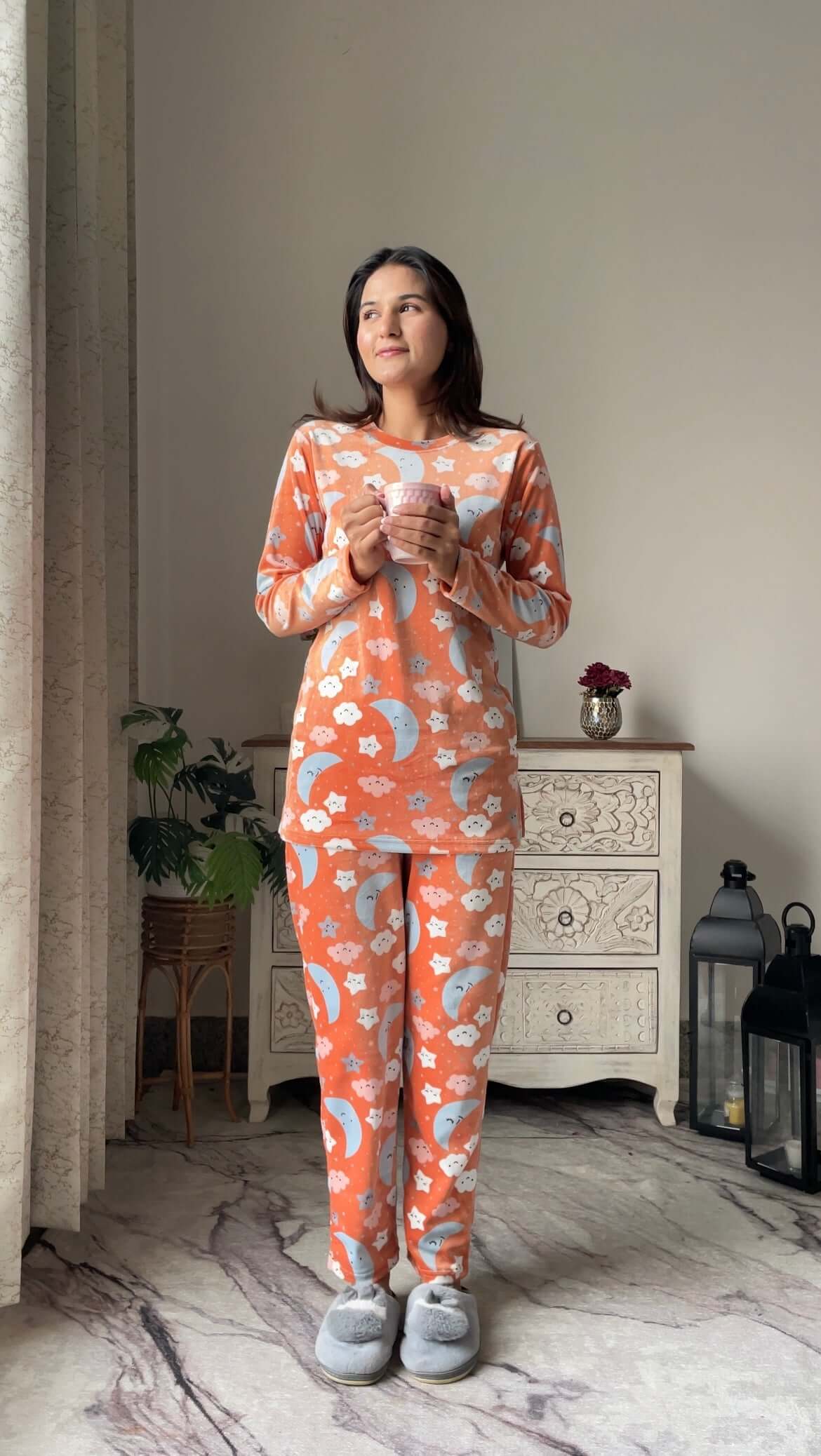 Snoopy Cute Orange Velvet Nightsuit