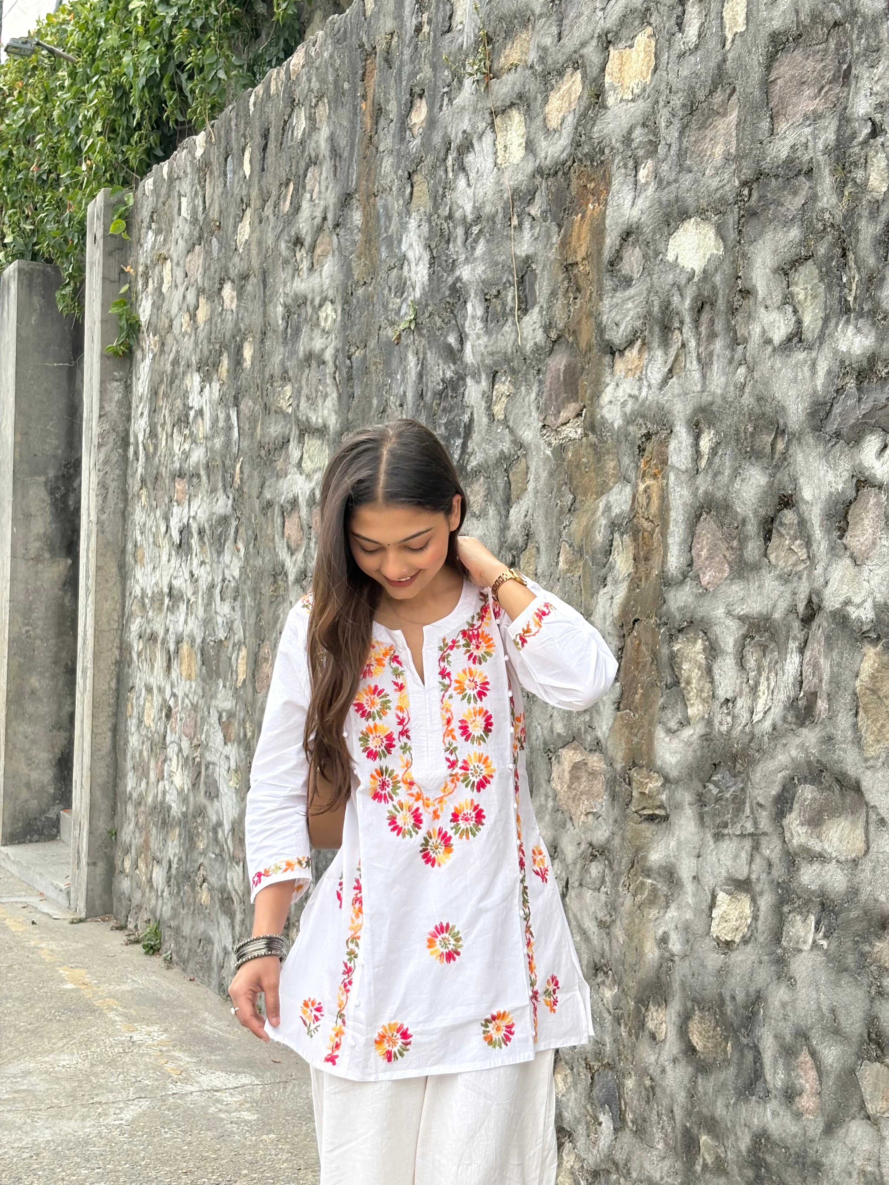 Noor Chikan Embroidered Cotton Kurta