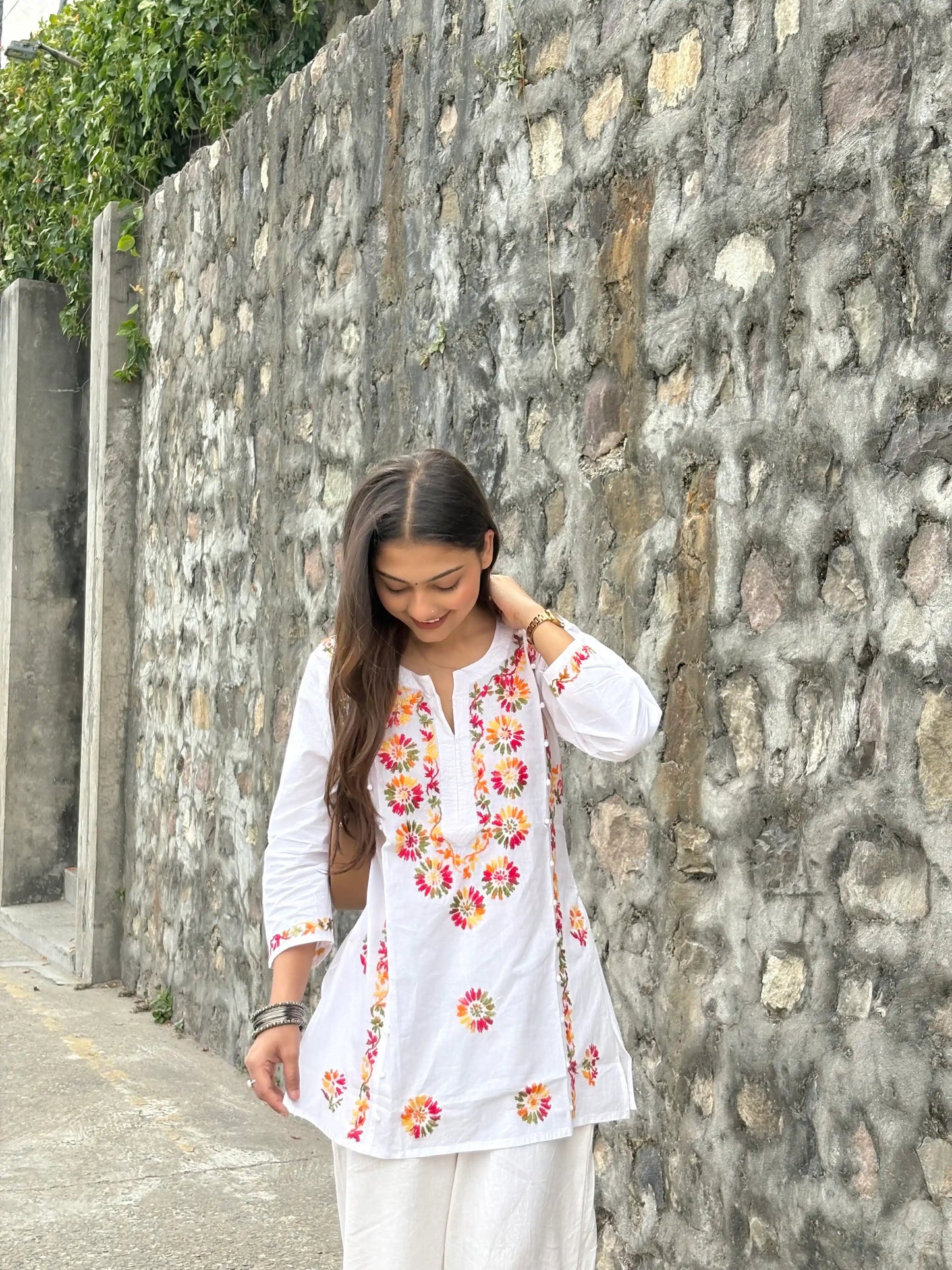 Noor Chikan Embroidered Cotton Kurta