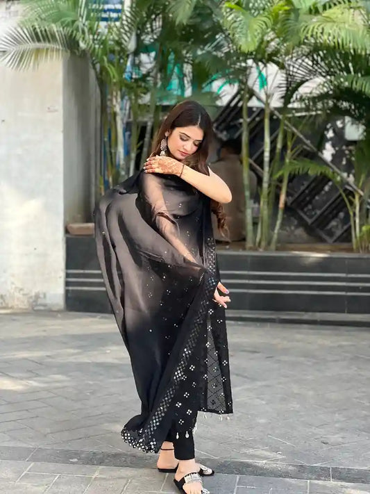 Muskan’s Black Embroidered Gulnaz Kurta