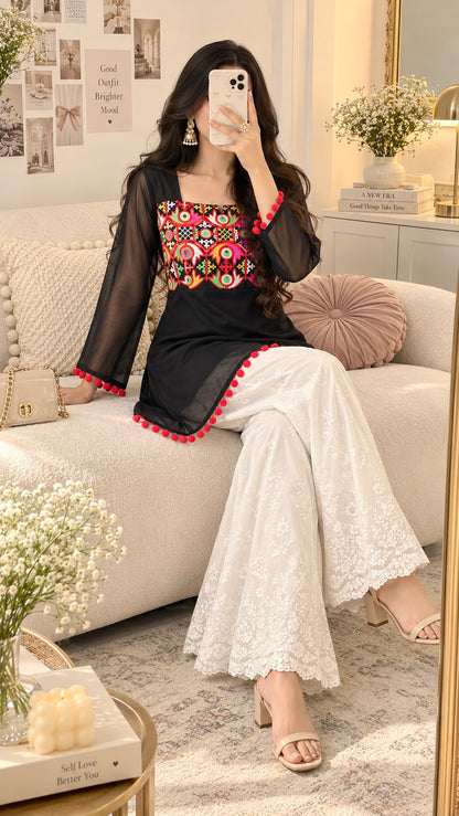 Gamti Gulnaz Embroidered Black Kurta