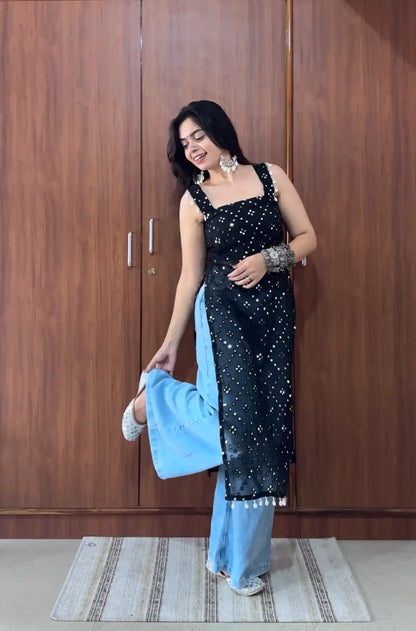 Santoshi’s Black Embroidered Gulnaz Kurta