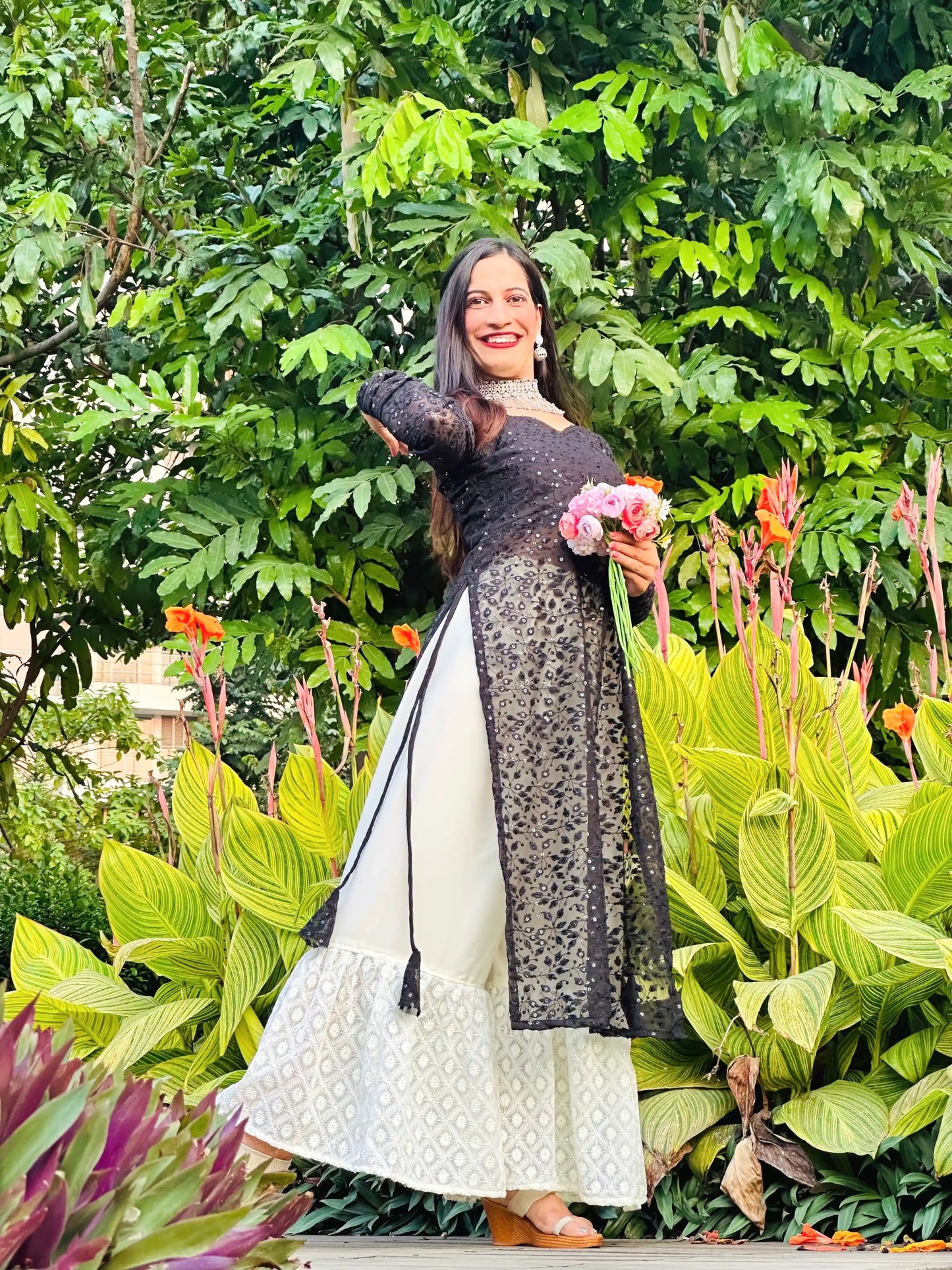 Smoky Black Leaf Gulnaz Kurta