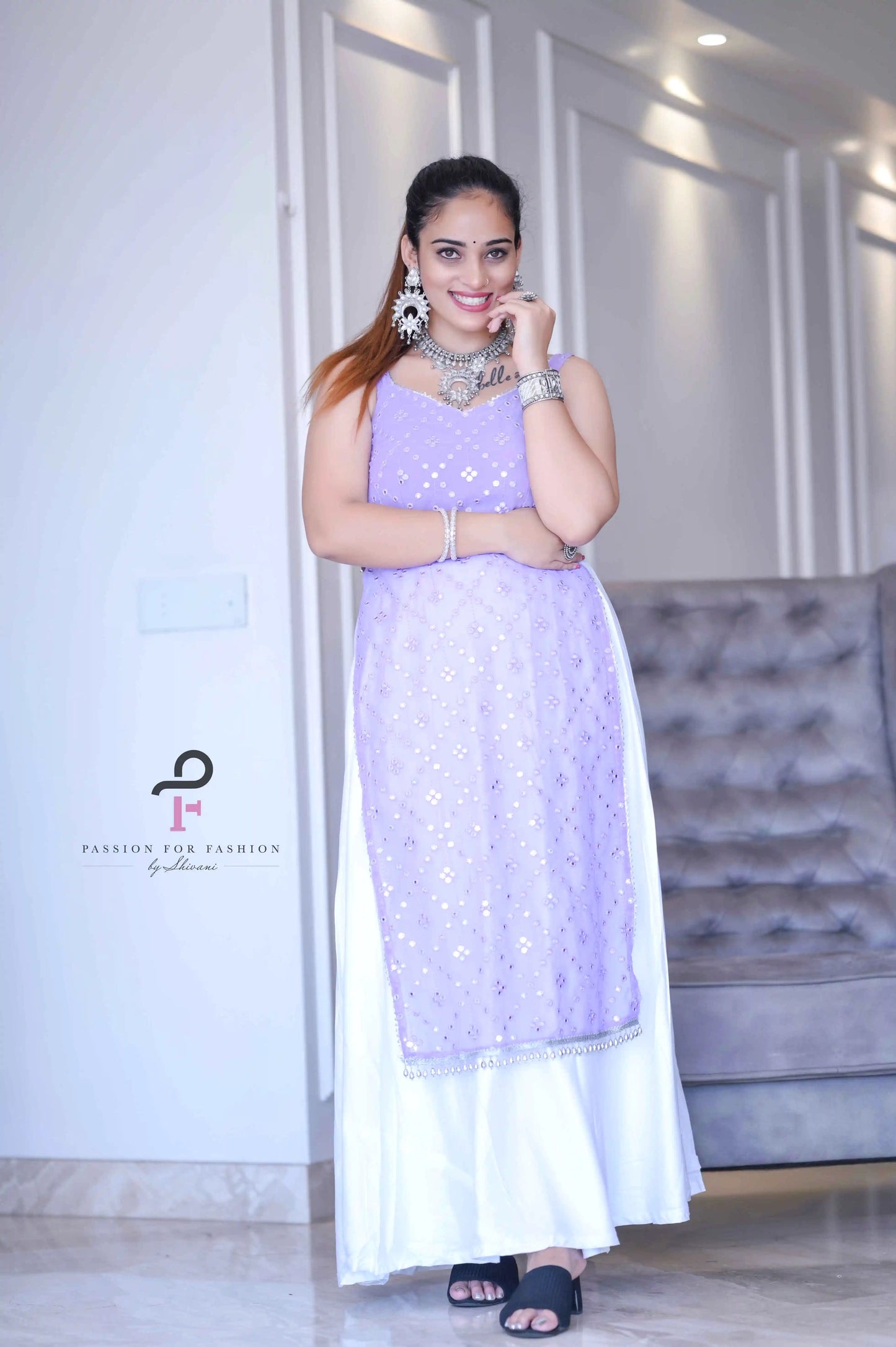 Dazzle Lilac Gulnaz Embroidered Kurta