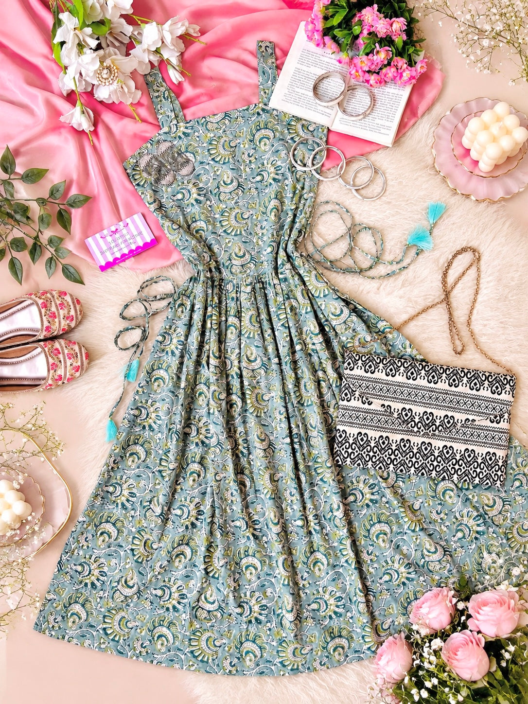 Gulnaz Grey Paisley Flared Jaipuri Kurta