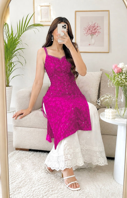 Gulnaz Fuchsia Embroidered Straight Kurta
