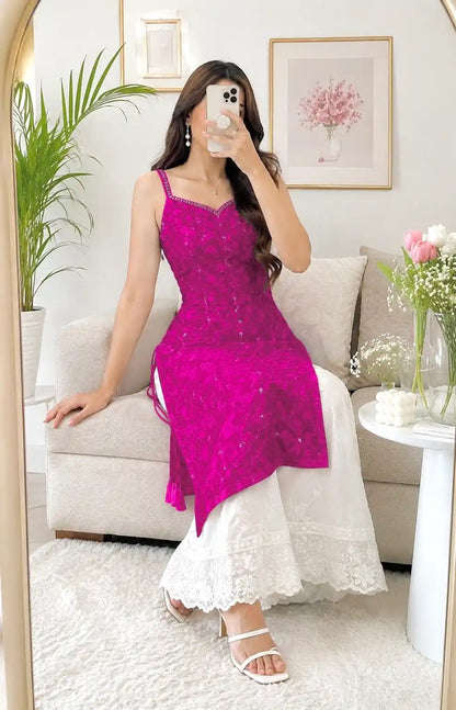 Gulnaz Fuchsia Embroidered Straight Kurta