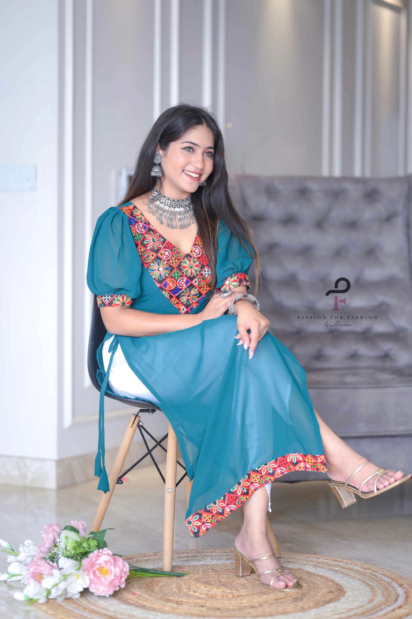 Khoobsurat Turquoise Gamti Gulnaz Kurta