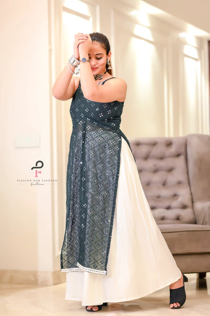 Shiraz Green Embroidered Gulnaz Kurta
