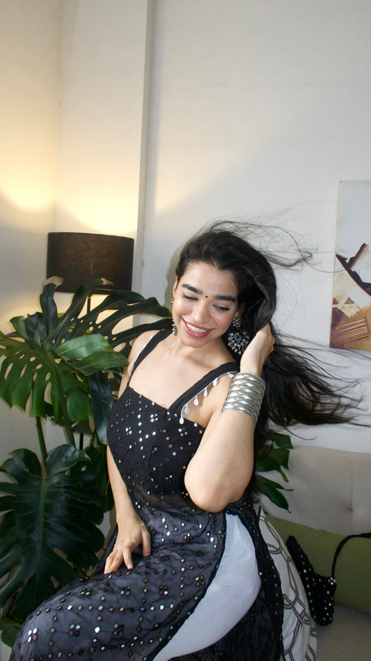 Tanya’s Black Embroidered Gulnaz Kurta