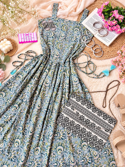 Gulnaz Grey Paisley Flared Jaipuri Kurta