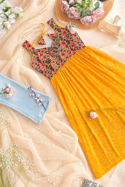 Bloom Bandhni Gamti Gulnaz Kurta
