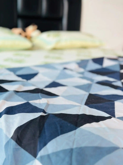 Arctic Jaipuri Geometric Comforter