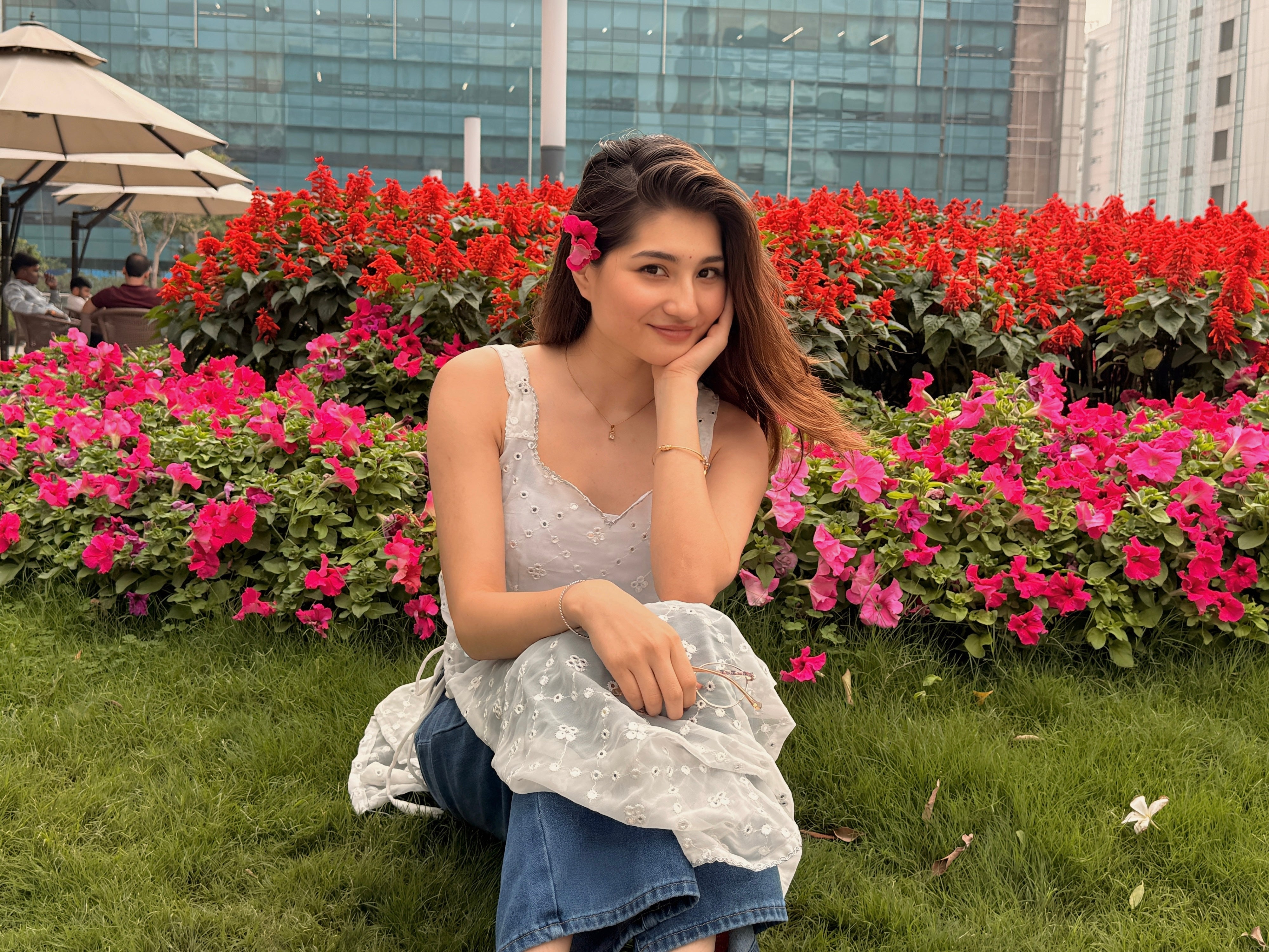 Himani’s White Chikankari Mirror Kurta